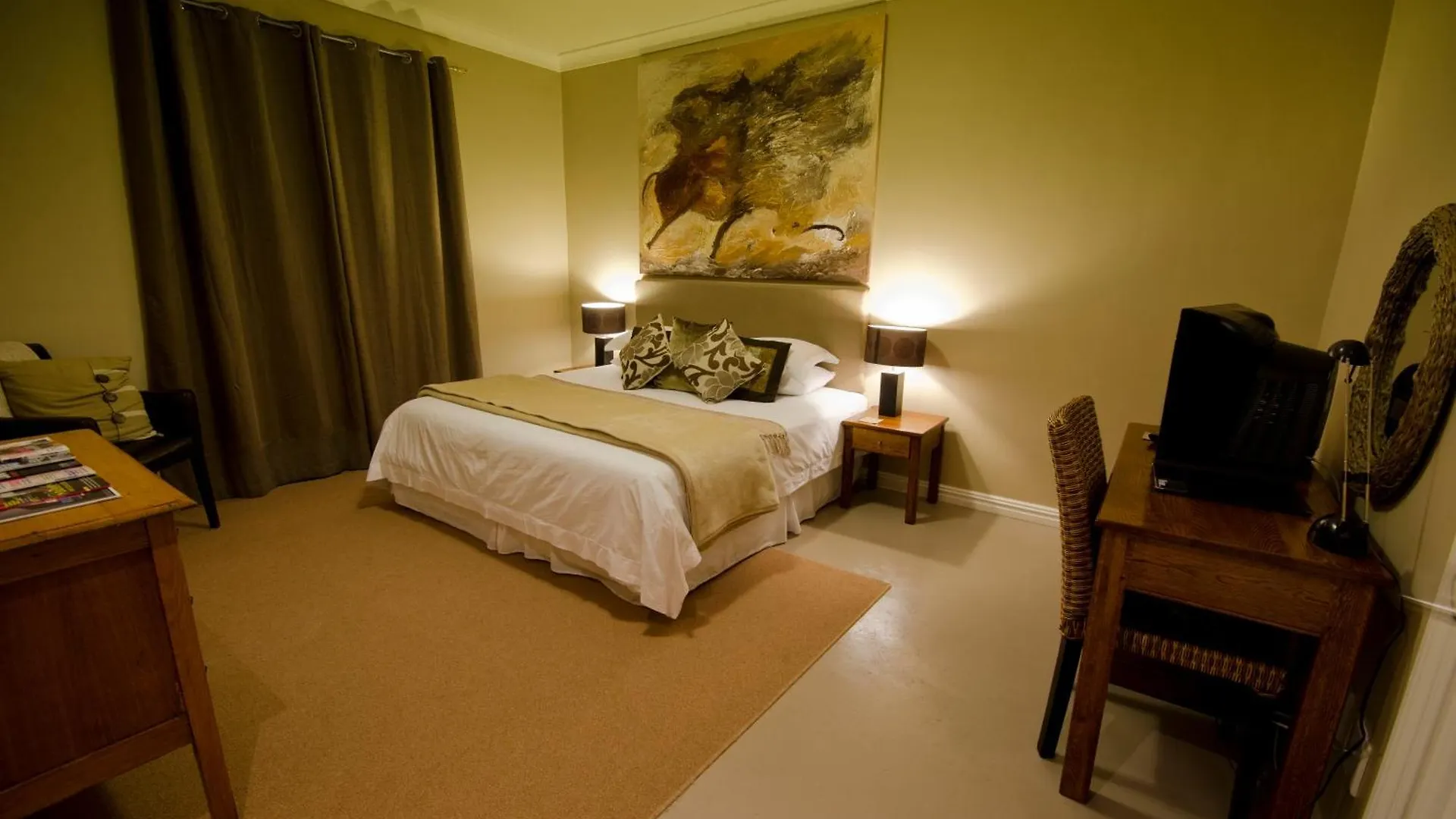 Villa Costa Rose - No Loadshedding Cape Town Guest house