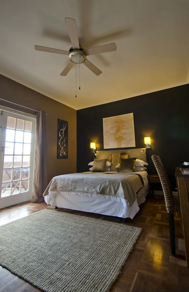 Villa Costa Rose - No Loadshedding Cape Town 4*,