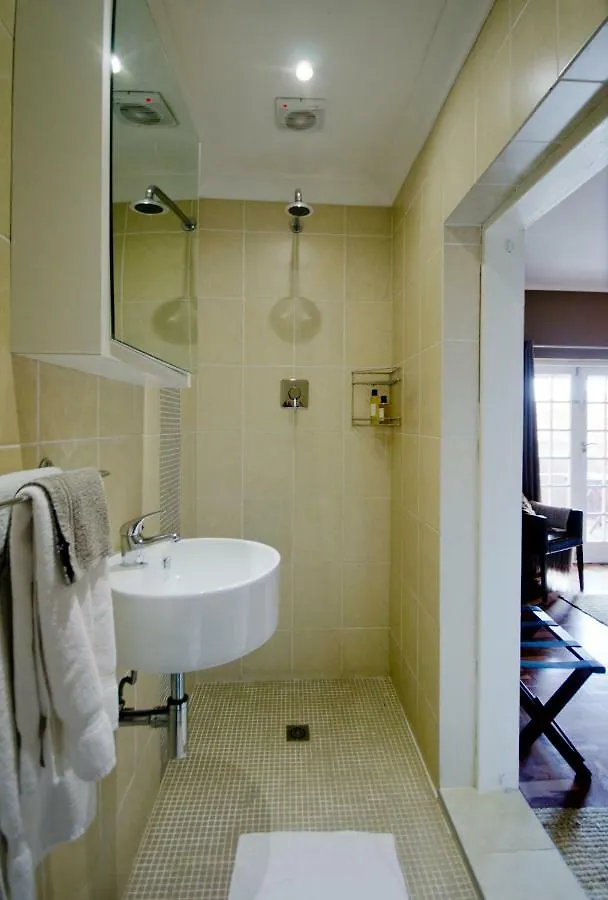 Villa Costa Rose - No Loadshedding Cape Town South Africa